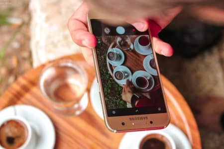 Samsung dévoile quatre smartphones, les Galaxy S8 Lite, A6+, A6 et J8 (2018) sont officiels