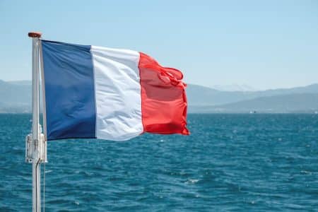 Un Américain attaque le gouvernement français pour avoir saisi son domaine « France.com » domaine