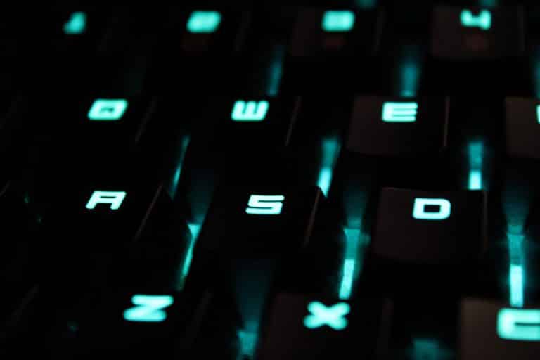 Roccat Horde AIMO : le clavier qui fait le compromis entre mécanique et membrane en promotion