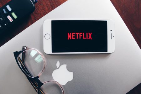 Netflix : les meilleurs films et séries à voir et à revoir ce weekend !