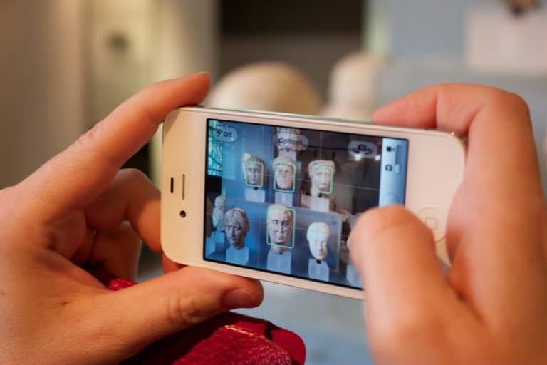 Reconnaissance faciale : la liste des meilleurs smartphones officielle