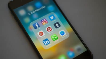 Facebook, Messenger, WhatsApp et Instagram en panne depuis presque 24 H