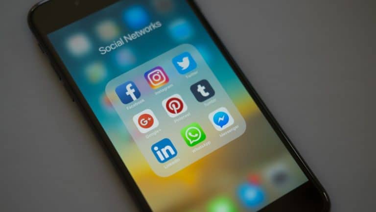 Facebook, Messenger, WhatsApp et Instagram en panne depuis presque 24 H