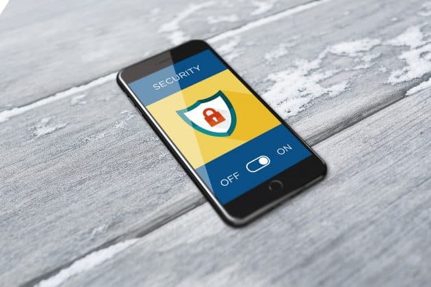 Prudence : une app espion sur iPhone écoute les appels, récupère les contacts et votre localisation