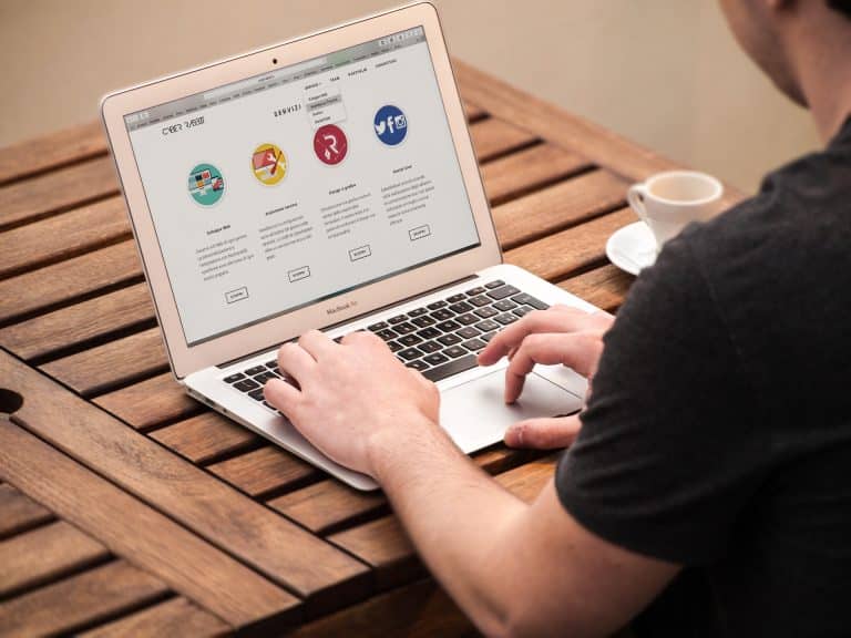Prestataire pour la création de site Internet, les éléments à prendre en compte