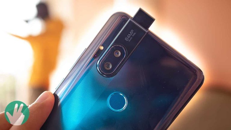 Motorola One Hyper : Moto se met également à la caméra pop-up, voici sa fiche technique !