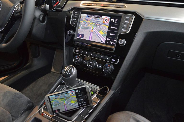 Huawei et Tom Tom s’associent pour contourner Google Maps et l’administration US