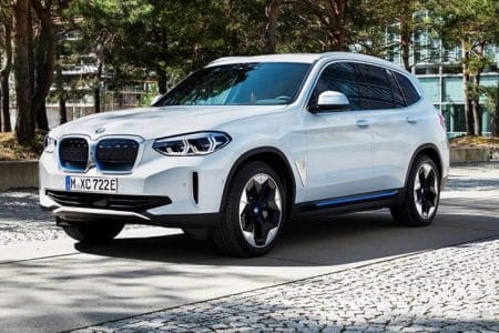 BMW lève le voile sur son iX3 électrique, son premier SUV 100 % zéro émission