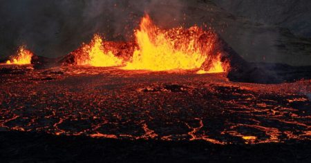 Prédiction des éruptions en Islande : comment la technologie peut-elle nous aider ? Éruption en Islande : Comment la technologie peut aider à prédire le prochain événement volcanique