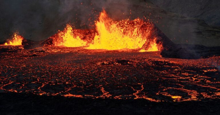Prédiction des éruptions en Islande : comment la technologie peut-elle nous aider ?