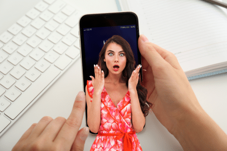 Incroyable innovation : cette IA répond à vos appels en utilisant votre propre voix, découvrez-la Incroyable innovation : cette IA répond à vos appels en utilisant votre propre voix, découvrez-la
