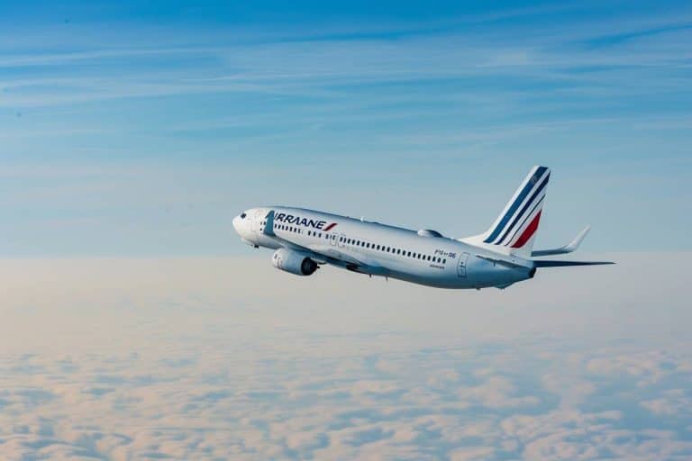 Air France offre enfin le Wi-Fi haut débit gratuit en vol : voici comment Elon Musk a rendu ça possible