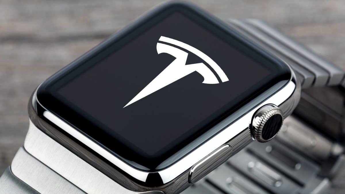 Bientôt comme James Bond : déverrouillez votre Tesla d’un geste avec votre Apple Watch