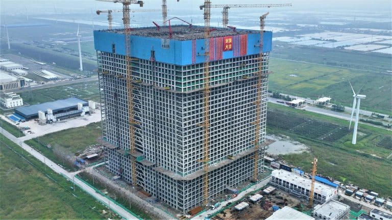 La Chine déploie une batterie colossale de 100 MWh : une révolution verte pour ses véhicules électriques