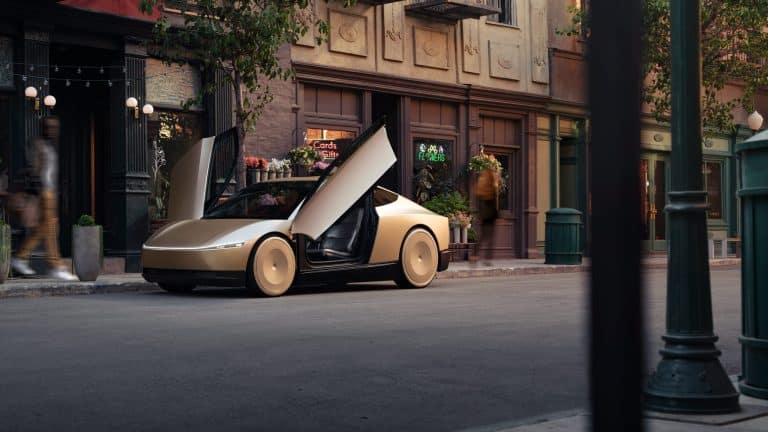 Tesla triche ? Elon Musk recrute des opérateurs humains à distance pour épauler son service de robotaxis « autonomes »
