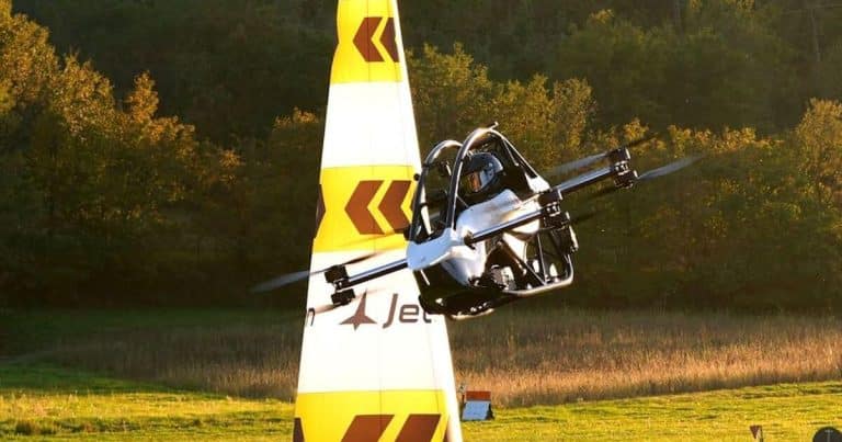 Ce pionnier survole l&rsquo;avenir : Jetson devance Airspeeder avec la première course eVTOL pilotée au monde