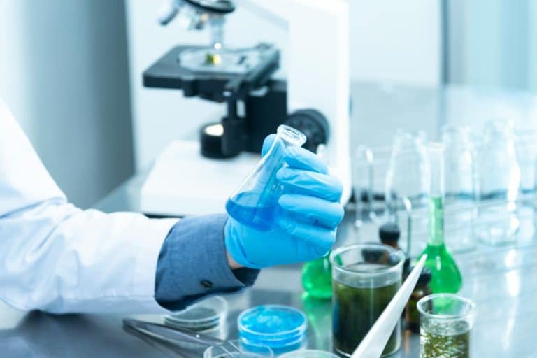 Ces scientifiques pulvérisent une règle chimique centenaire, ouvrant la voie à des médicaments révolutionnaires
