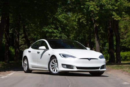 Tesla HW4 : ce bug qui menace votre sécurité après seulement 100 km au volant de votre nouvelle voiture de rêve Tesla HW4 : Ce bug qui menace votre sécurité après seulement 100 km au volant de votre nouvelle voiture de rêve