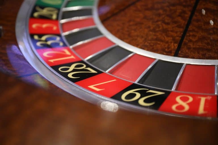 Les coulisses des casinos en ligne : comprendre leur fonctionnement et enjeux en toute transparence