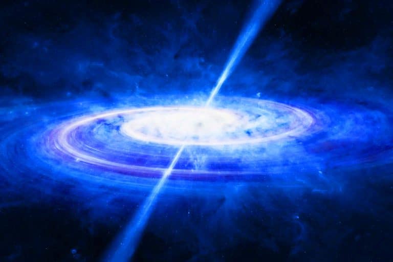 À 270 millions d’années-lumière, ce trou noir bouleverse la science avec des jets de plasma qui réécrivent notre compréhension de l’univers