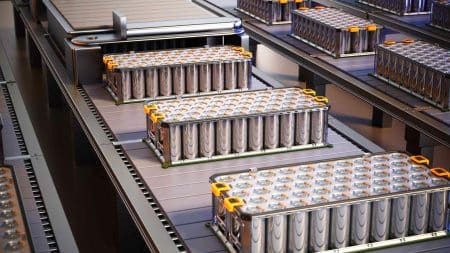 Des batteries au zinc à base d’eau boostées par les plantes : une nouvelle solution performante même par grand froid Cette percée chinoise promet des batteries au zinc 10 fois plus abondantes que le lithium, résistantes jusqu’à -10°C