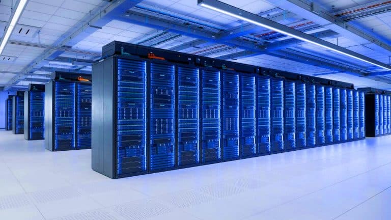 La France s’apprête à lancer le plus grand supercalculateur au monde, alliant puissance nucléaire et intelligence artificielle