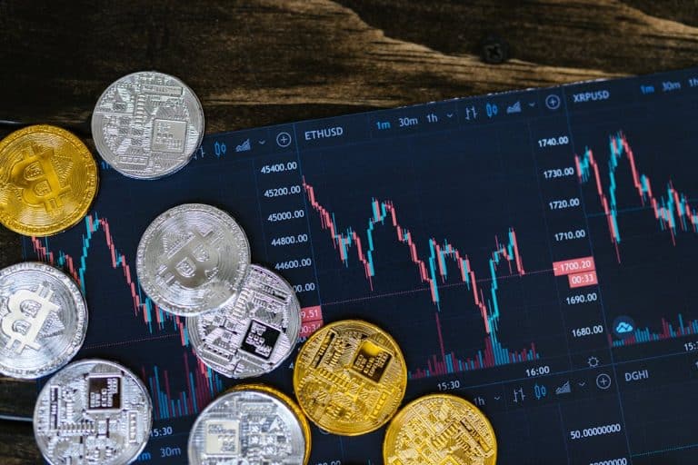 Quelle plateforme choisir pour le trading de cryptomonnaies ? Voici le guide pratique pour débutants et experts