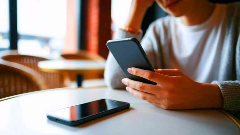 Marre d’être esclave de votre téléphone ? Ces solutions radicales pour enfin reprendre le contrôle