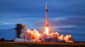 « Une pluie de métal sur nos têtes » : ces débris de Falcon 9 bouleversent l'Europe