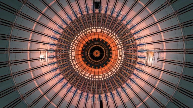 « Pékin écrase tous les records » : la Chine installe 1 000 tonnes d’acier en un temps éclair sur son nouveau réacteur nucléaire ultra-technologique