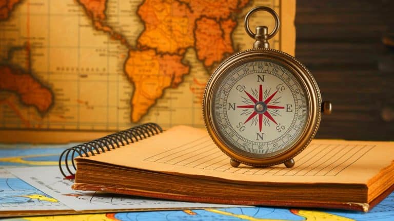 Pourquoi les navires mesurent encore leur vitesse en nœuds : une tradition maritime séculaire devenue une norme absolue de la navigation moderne