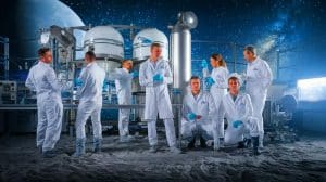 « Un bond de géant pour l’humanité » : ces scientifiques britanniques réussissent à purifier l’eau lunaire dans des conditions extrêmes inimaginables