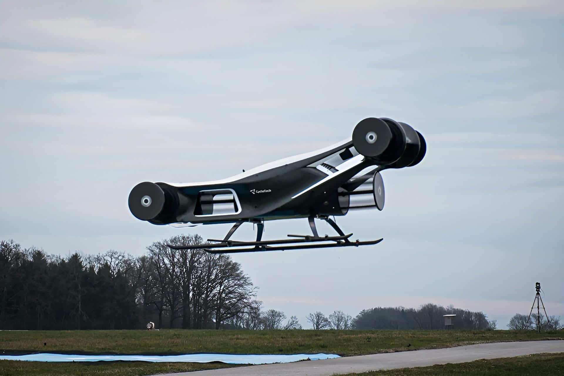 En 11 mois, Cyclotech a fait passer le prototype à grande échelle du Blackbird, propulsé par Cyclogyro, de la conception au vol.