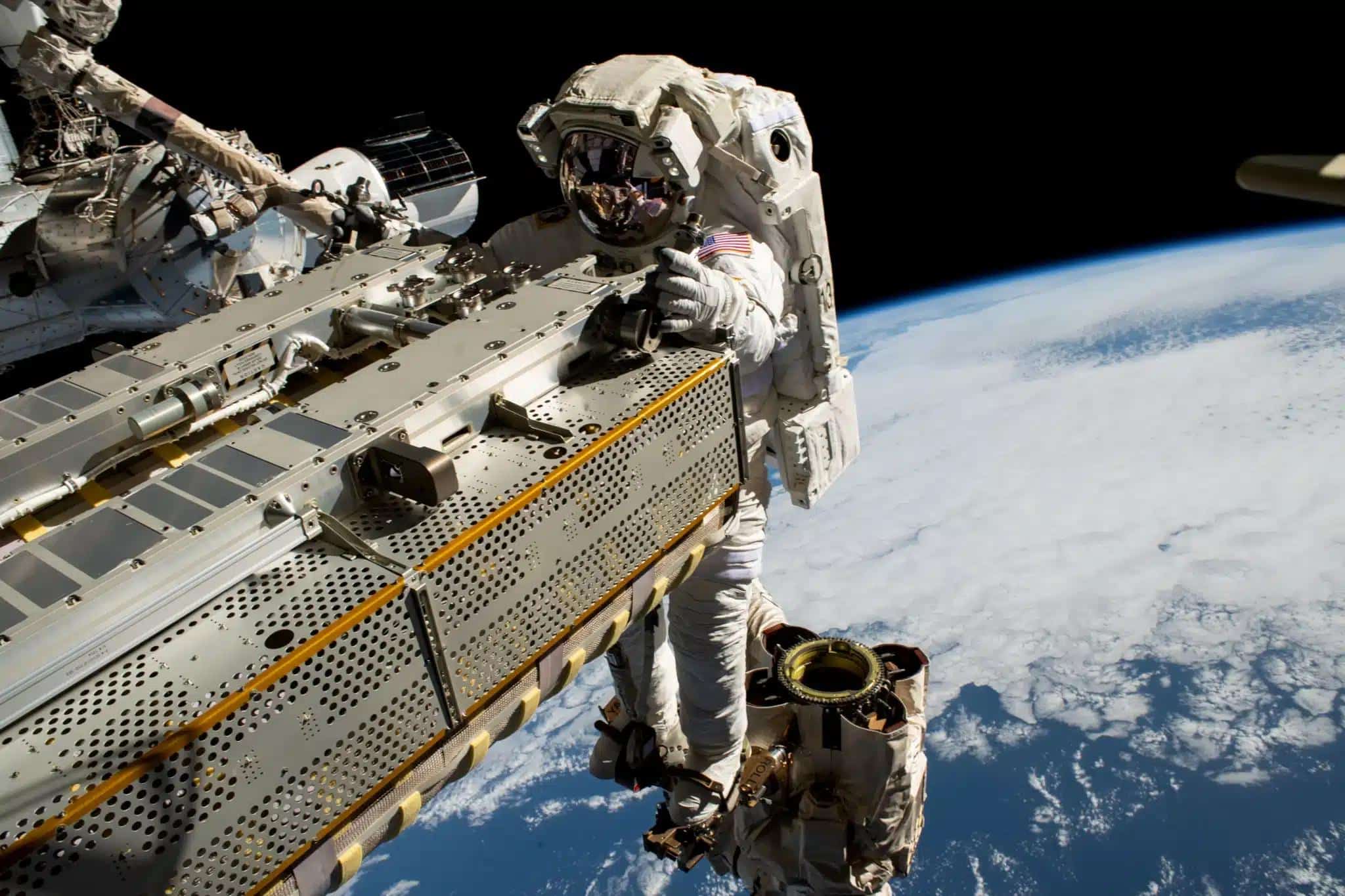 La NASA a expérimenté cette fabrication spatiale dans les années 70, mais aujourd'hui, les startups en font un secteur lucratif.