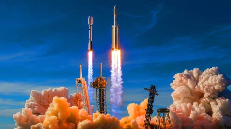 Blue Origin en embuscade : comment cette entreprise ambitieuse menace SpaceX avec ses stratégies inédites pour réduire drastiquement les coûts du voyage spatial
