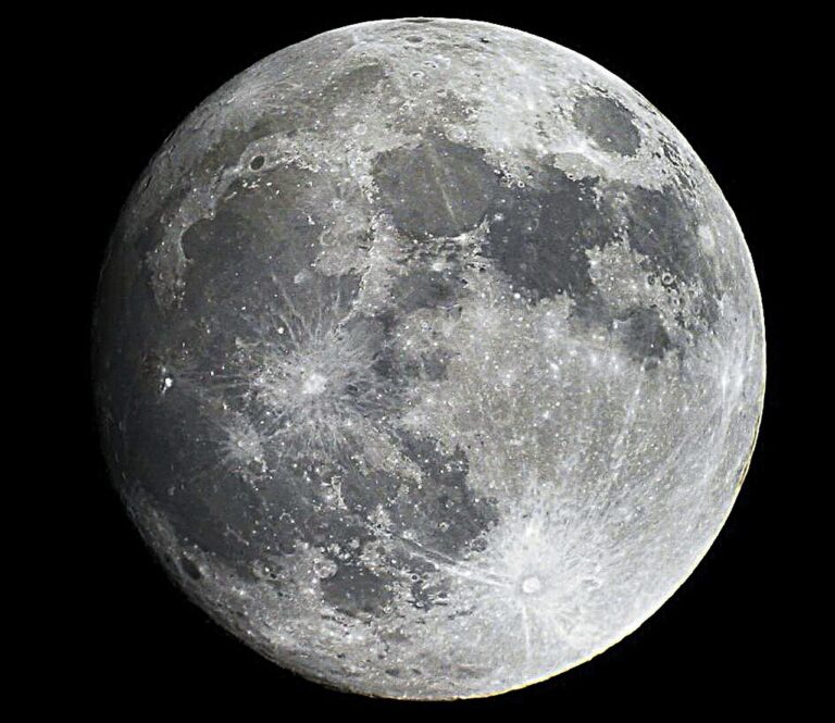 « L’astéroïde 2024 YR menace de frapper la Lune » : une collision potentielle qui inquiète les scientifiques du monde entier