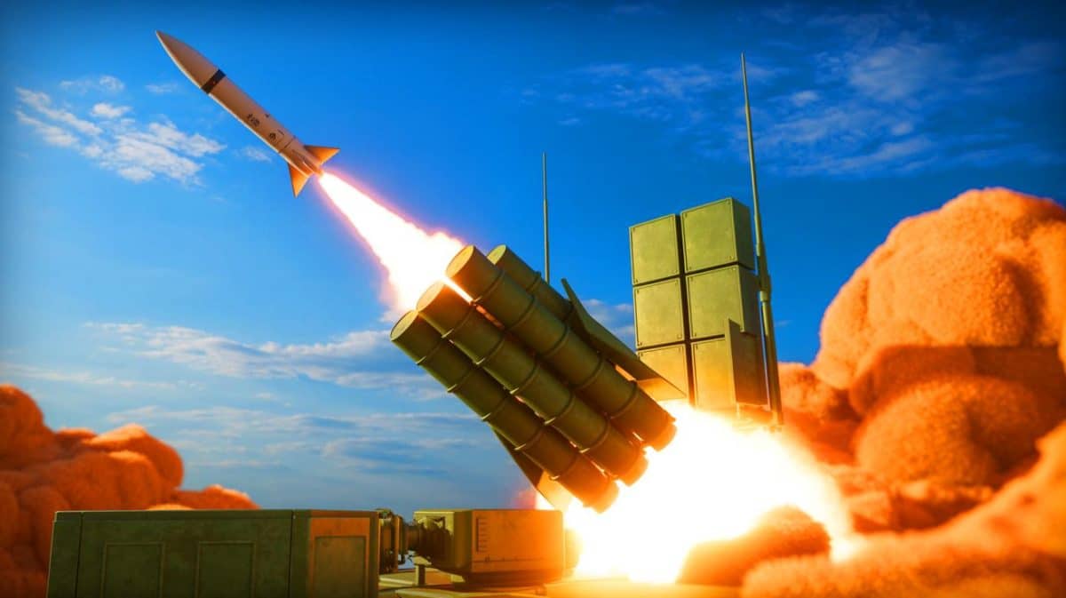 Illustration de la modernisation des défenses aériennes britanniques avec le système Sky Sabre.
