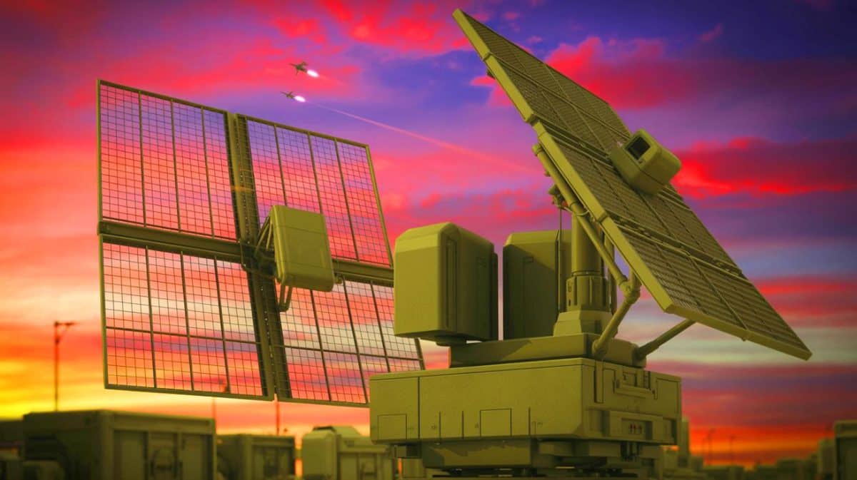« Ces radars voient tout » : l’armée américaine déploie le LTAMDS et Raytheon promet une riposte aux missiles hypersoniques Illustration de la capacité du système LTAMDS à détecter et intercepter des menaces aériennes complexes.