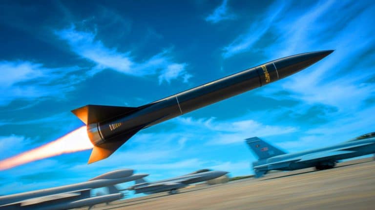 « Washington accélère la course aux missiles hypersoniques » : un nouveau modèle à bas coût pourrait bouleverser l’équilibre mondial