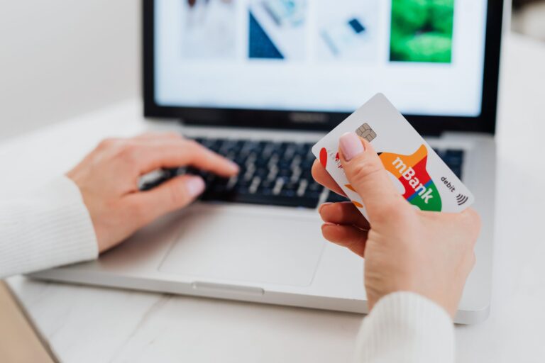Comment sécuriser ses transactions en ligne facilement