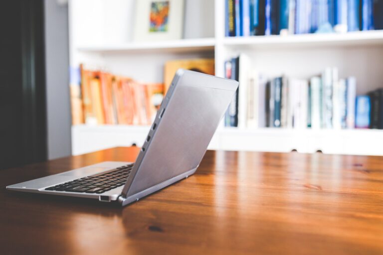 Claude s’installe dans Google Docs, Sheets et Slides en bêta